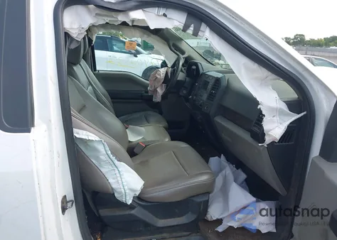 2019 Ford F-150 Xl z USA, uszkodzony, nr VIN 1FTMF1CB1KKC82787